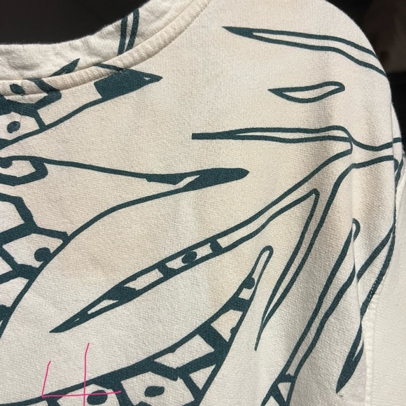 Kealopiko Ulu Fleece Beach Cover Up- Size L - Picture 8 of 9